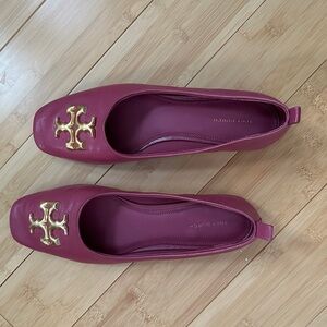 Square toe patent leather flats